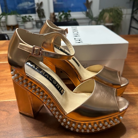 Kat Maconie Rose Gold + Pearl 70s Platform Heels sz 9.5 - Picture 2 of 4